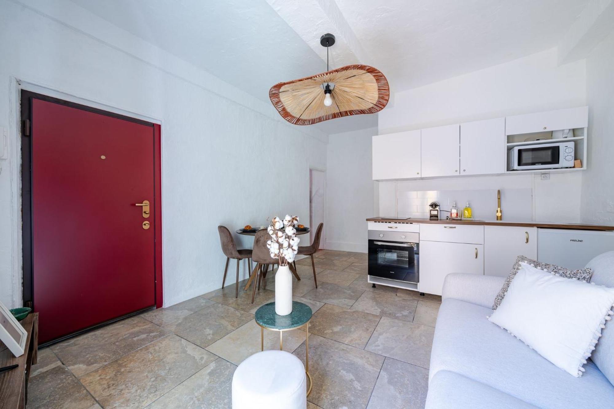 Charmant Appartement 2P Au Coeur Du Vieux 尼斯 外观 照片