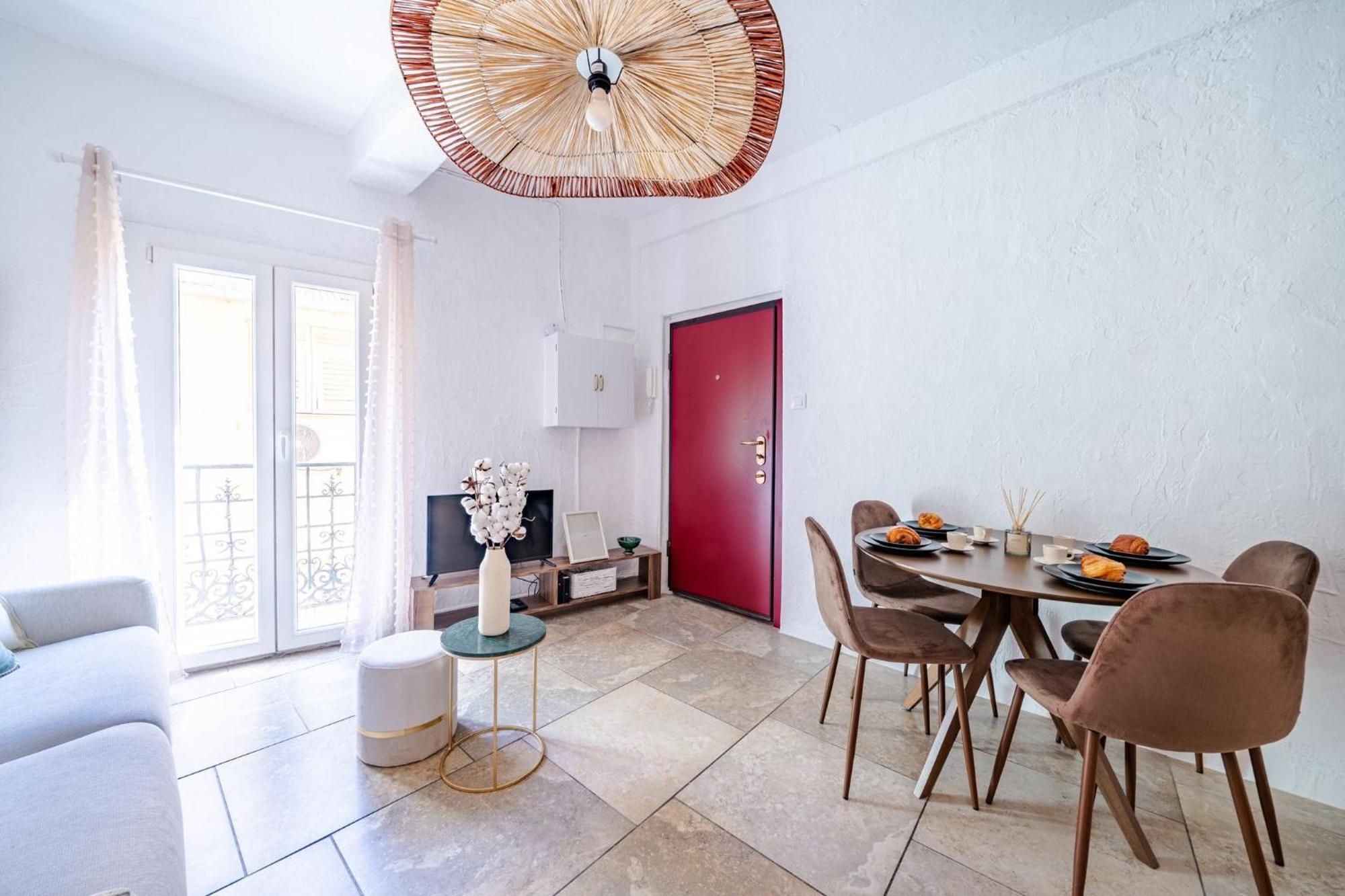 Charmant Appartement 2P Au Coeur Du Vieux 尼斯 外观 照片