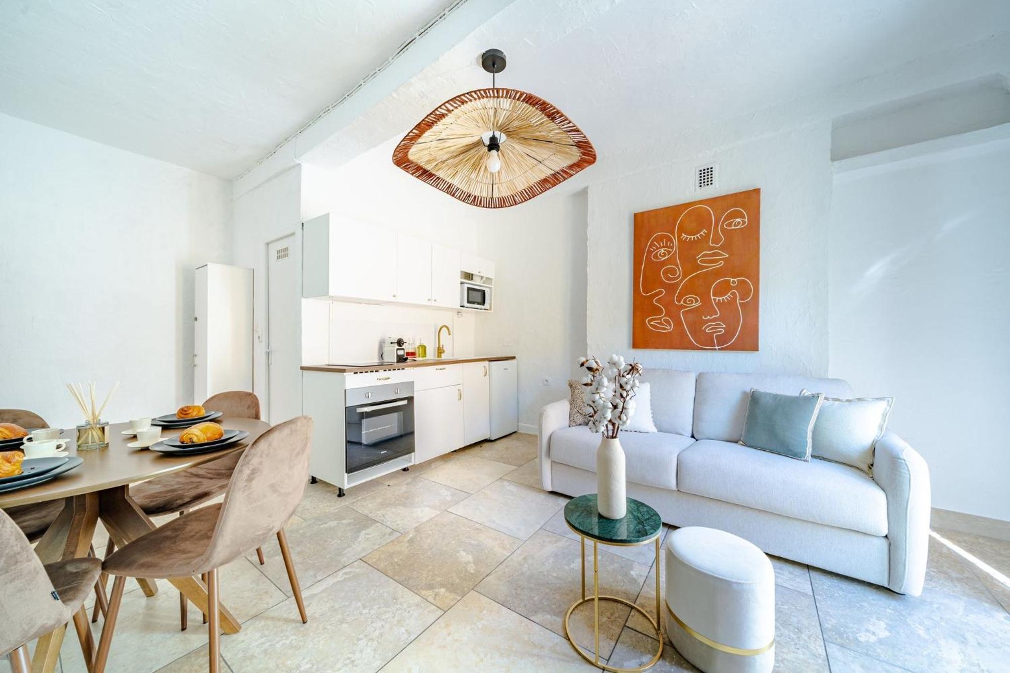 Charmant Appartement 2P Au Coeur Du Vieux 尼斯 外观 照片
